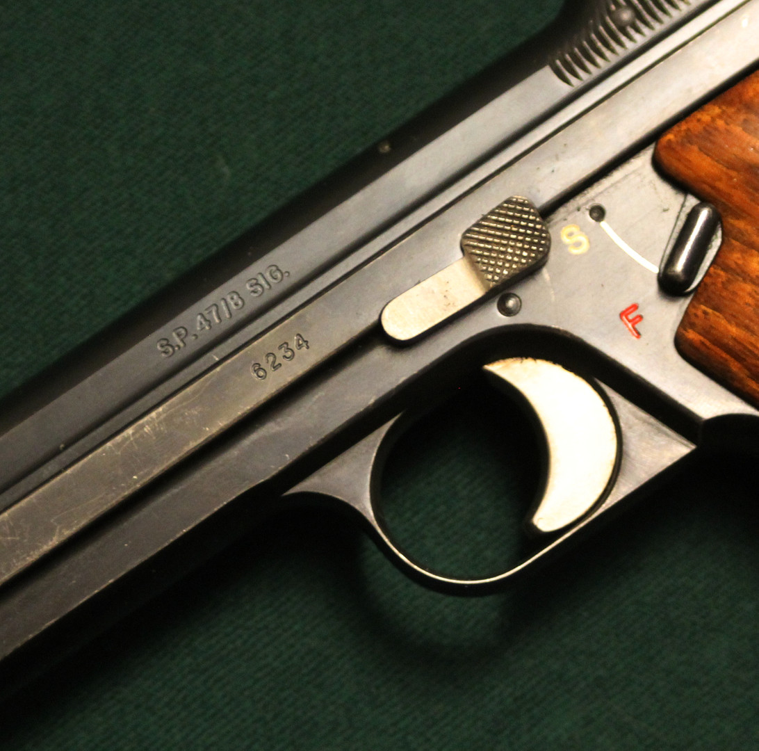images-for-1376104-sig-sp-47-8-cal-9x19-auctionet