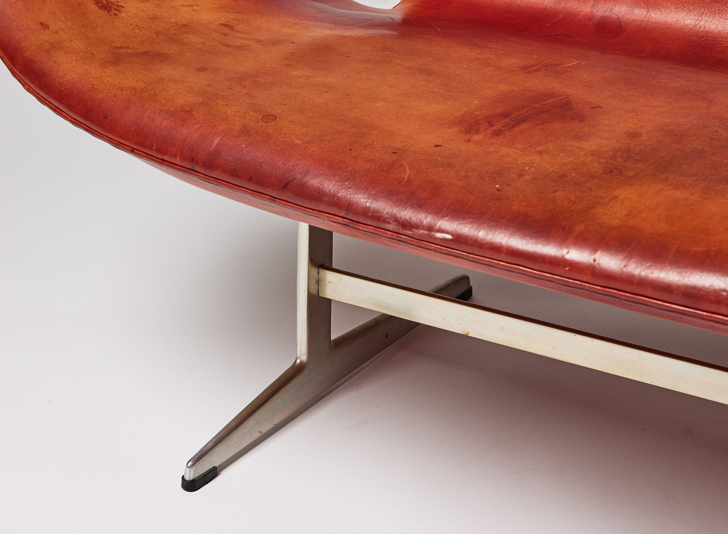 ARNE JACOBSEN.