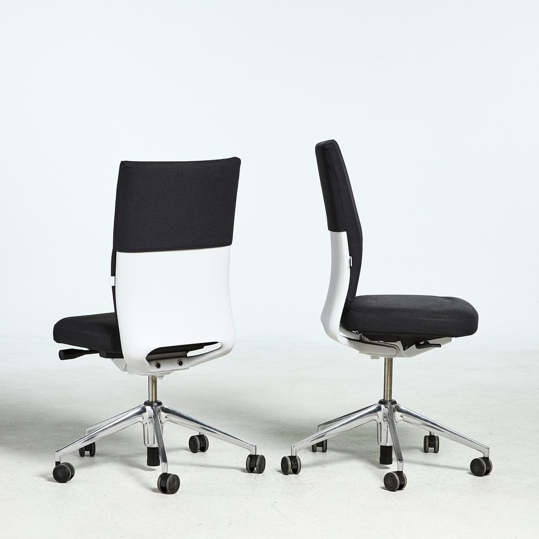 1919203. ANTONIO CITTERO. Työtuolit, 2 kpl, malli "Axess", Vitra, Italia, kromattua terästä