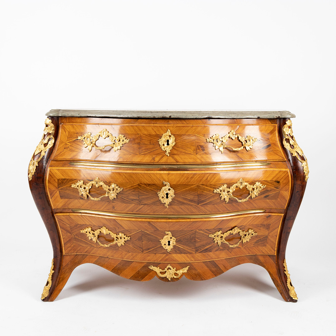 CHEST OF DRAWERS, rococo Sweden 18th century.