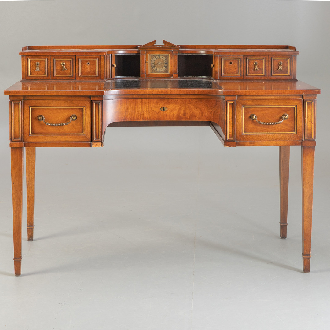 Hallenschrank mit Spitzgiebel, Norddeutschland, um 1800.