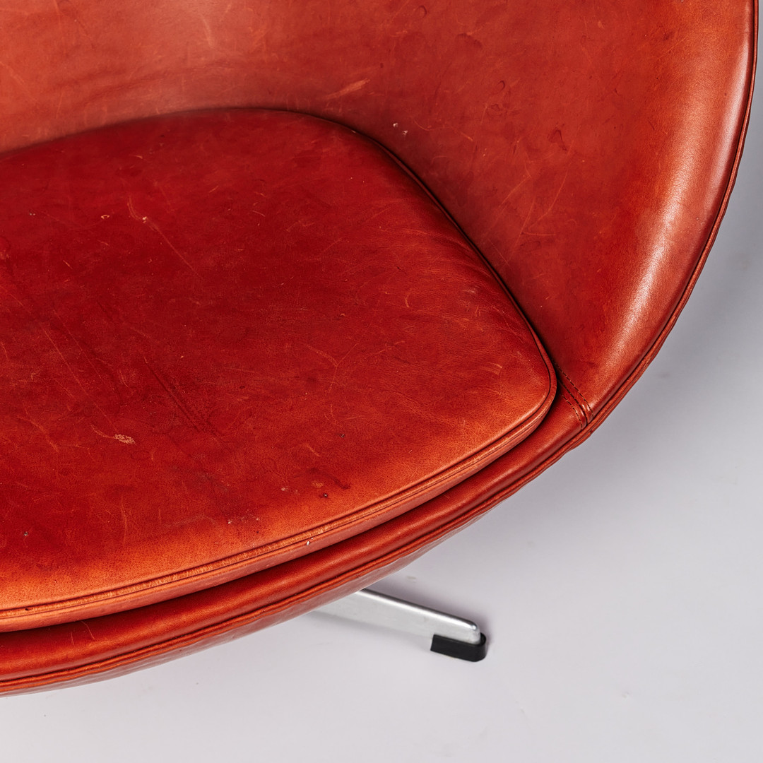 ARNE JACOBSEN. 