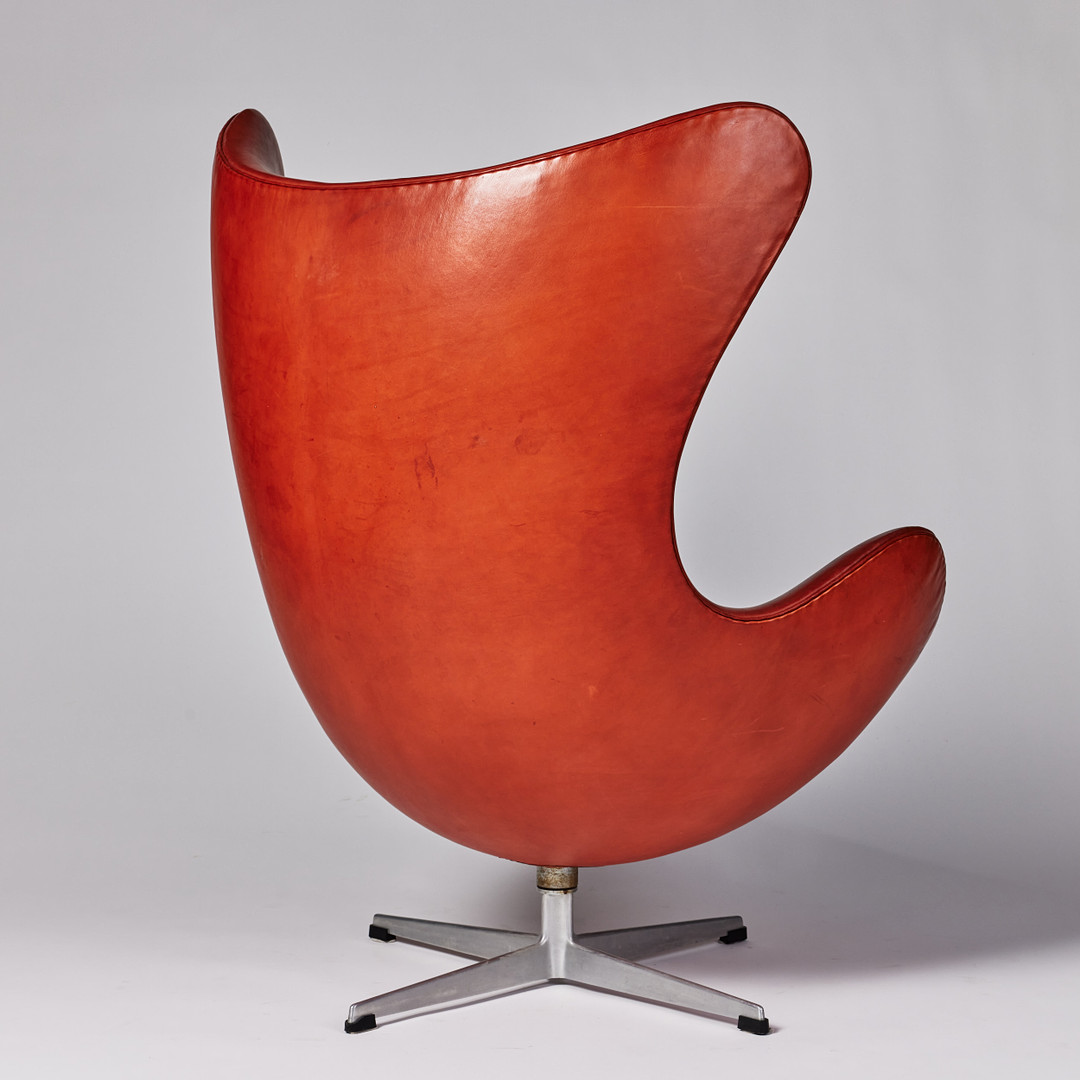 ARNE JACOBSEN. 