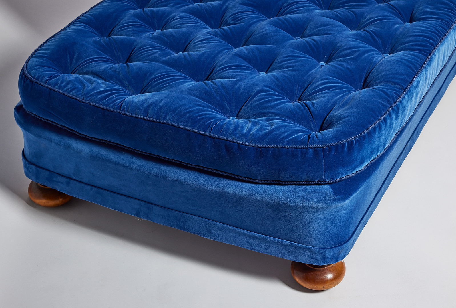 DAYBED, Swedish modern, 1930s / 40s.