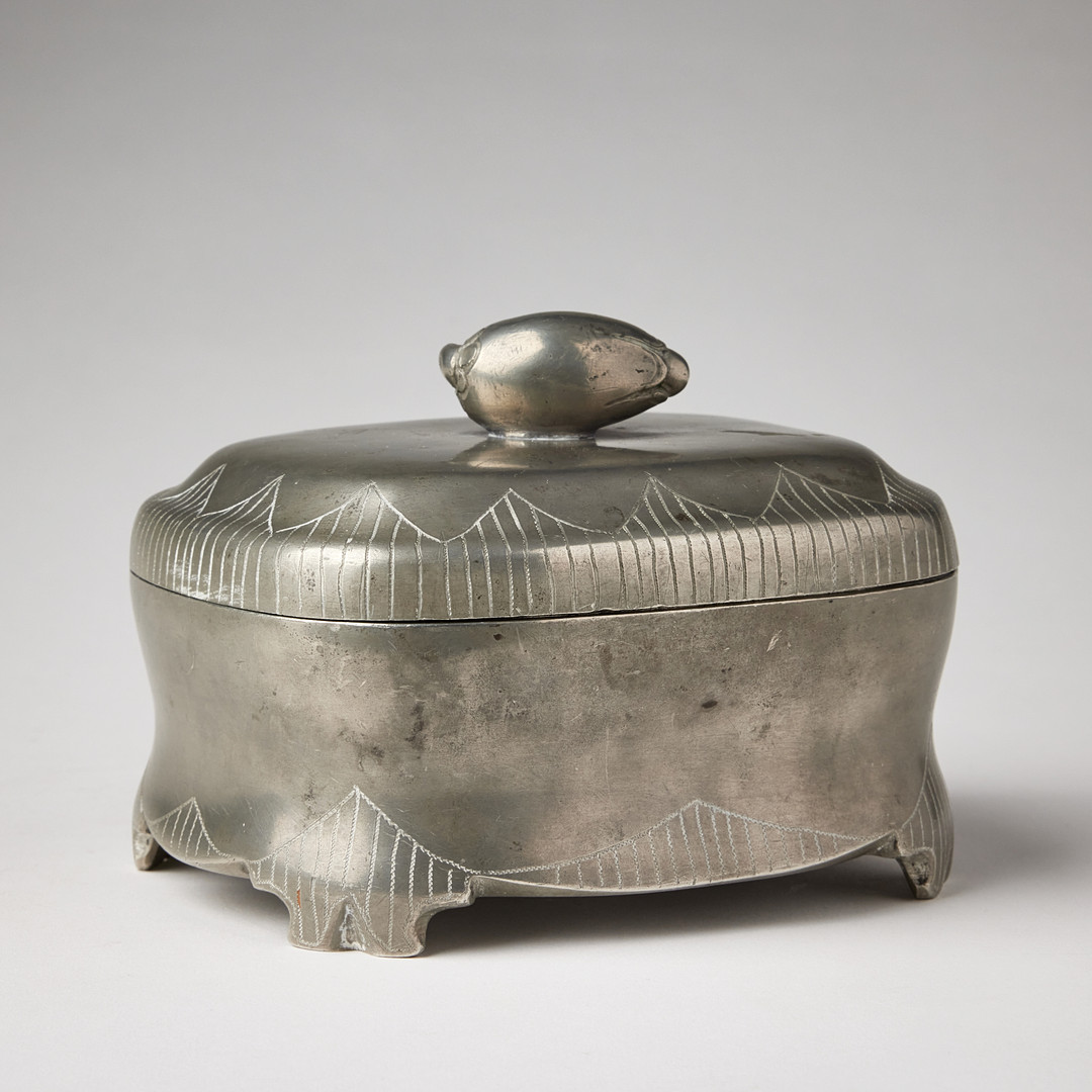ESTRID ERICSON. Box, pewter, Schröder & Ohlson, Stockholm 1923.