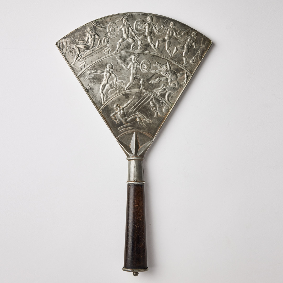 NILS FOUGSTEDT. Handspegel, Svenskt Tenn, 1920-tal, modell 619, tenn med handtag i svärtat trä.