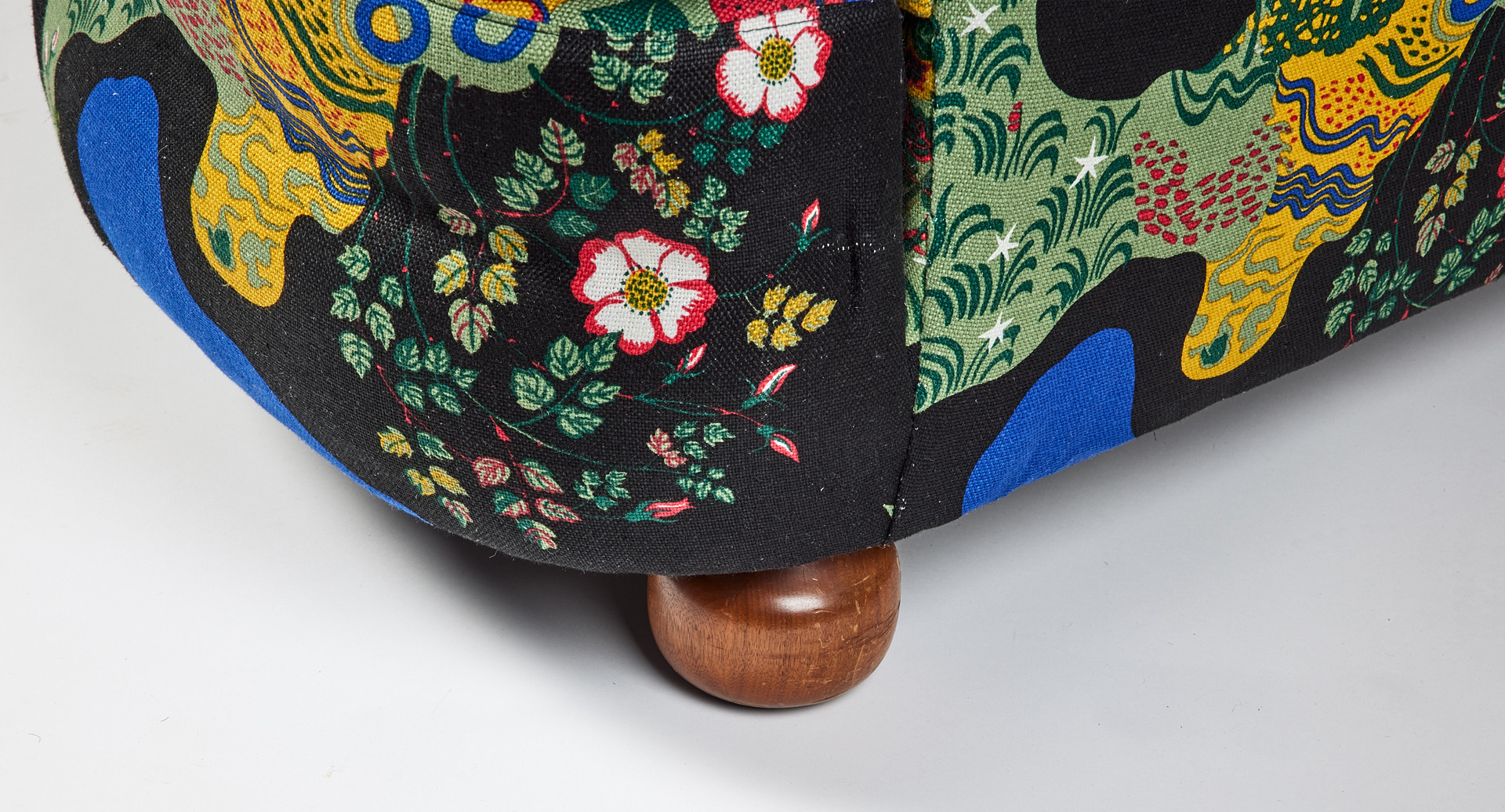 JOSEF FRANK. Sofa, Svenskt Tenn, model number 968.