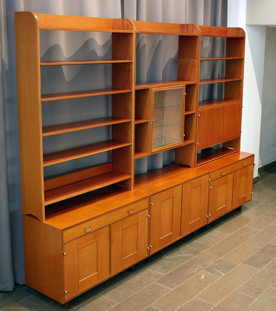 JOSEF FRANK. Bookcase, 3 parts, Svenskt Tenn, model 2112.