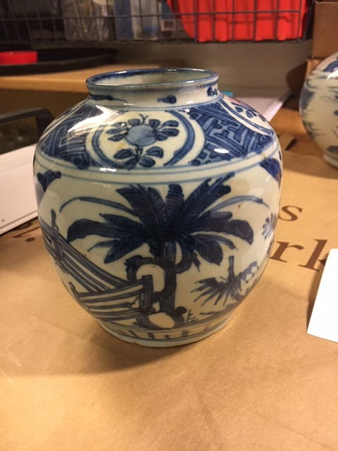 A BLUE AND WHITE 'QILIN' JAR.