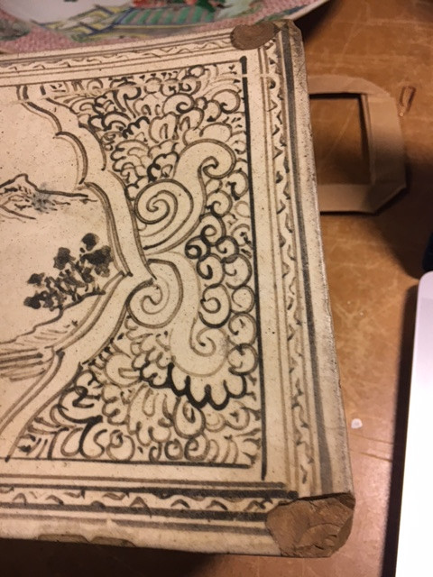 A CIZHOU INSCRIBED AND PAINTED ‘LANDSCAPE’ RECTANGULAR PILLOW.