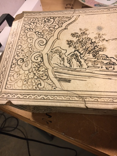 A CIZHOU INSCRIBED AND PAINTED ‘LANDSCAPE’ RECTANGULAR PILLOW.