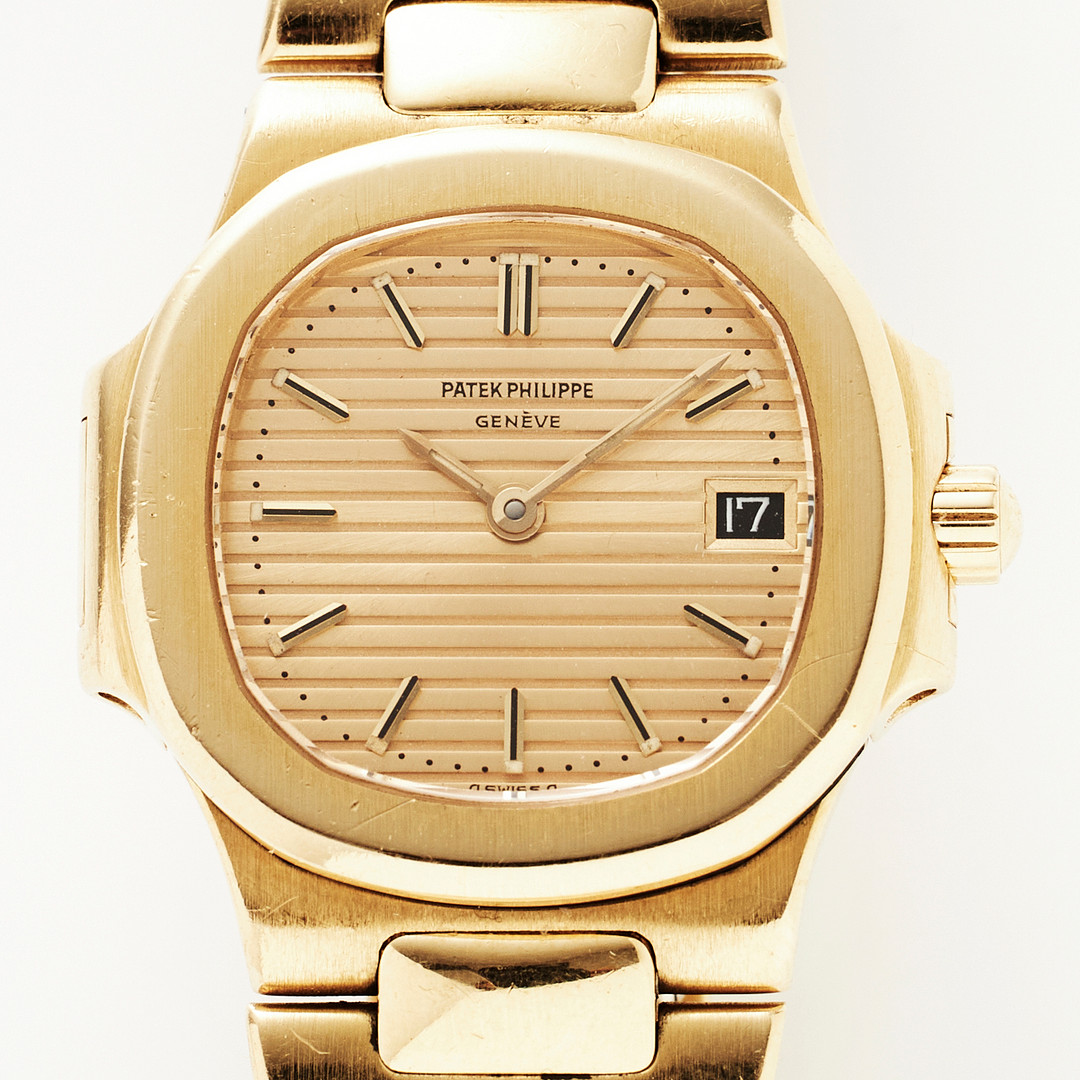 PATEK PHILIPPE, damur, Nautilus, 18 k guld, ca 1986.
