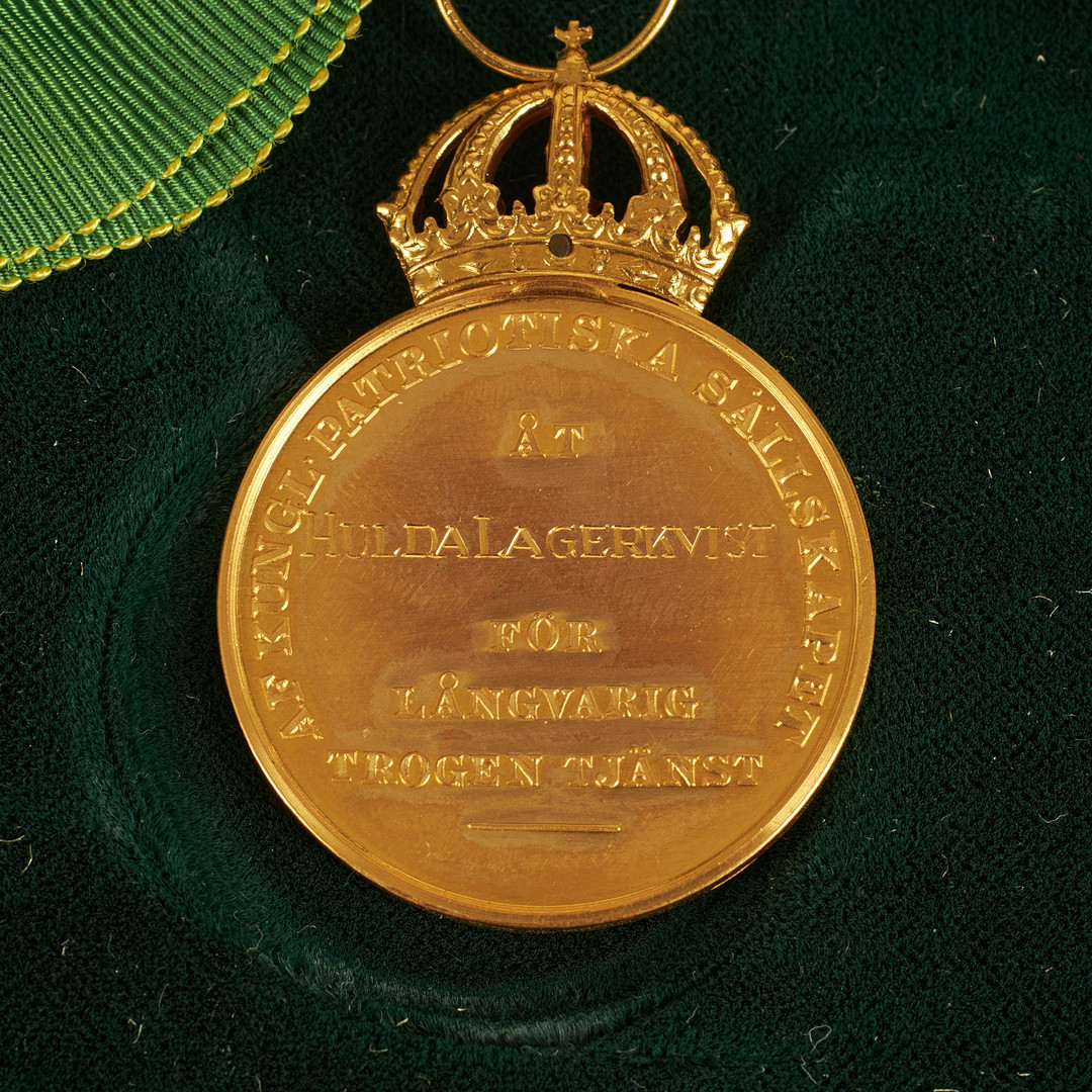 bilder-f-r-2225705-medalj-23-k-guld-f-r-l-ngvarig-och-trogen-tj-nst