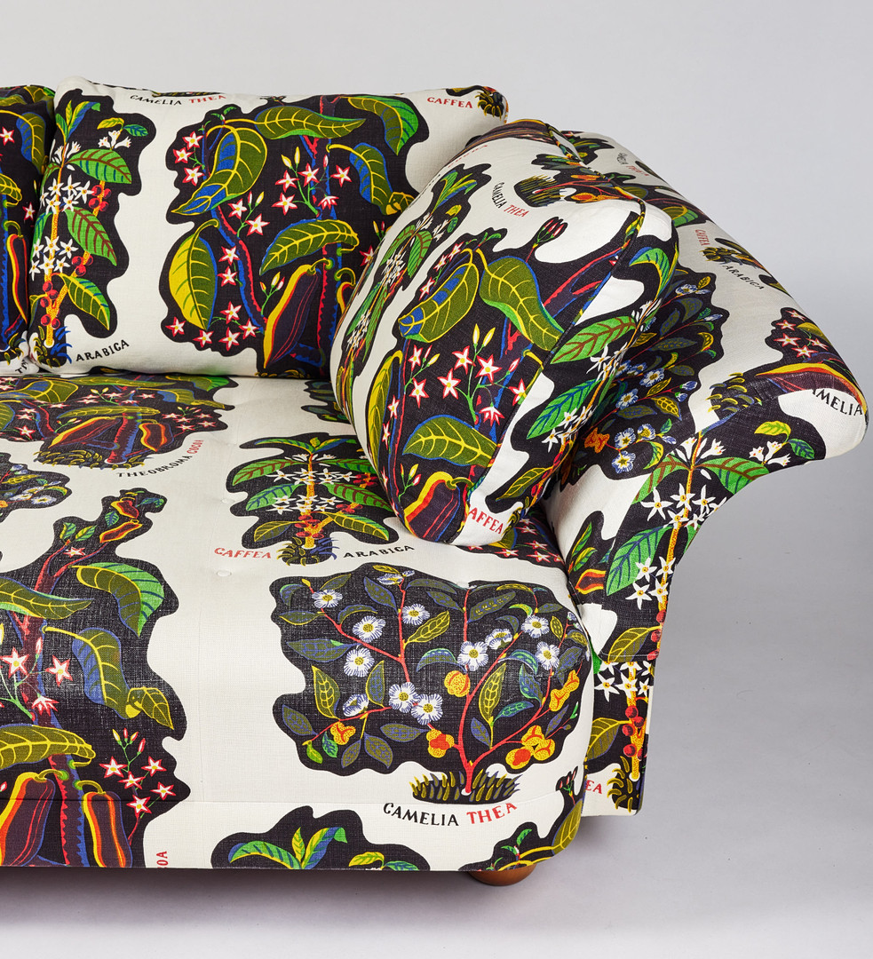 JOSEF FRANK. “Liljevalchssoffan“, soffa, Svenskt Tenn, formgiven 1934, stoppad sits, lösa ryggkuddar, klädd i Josef Frank-kretongen