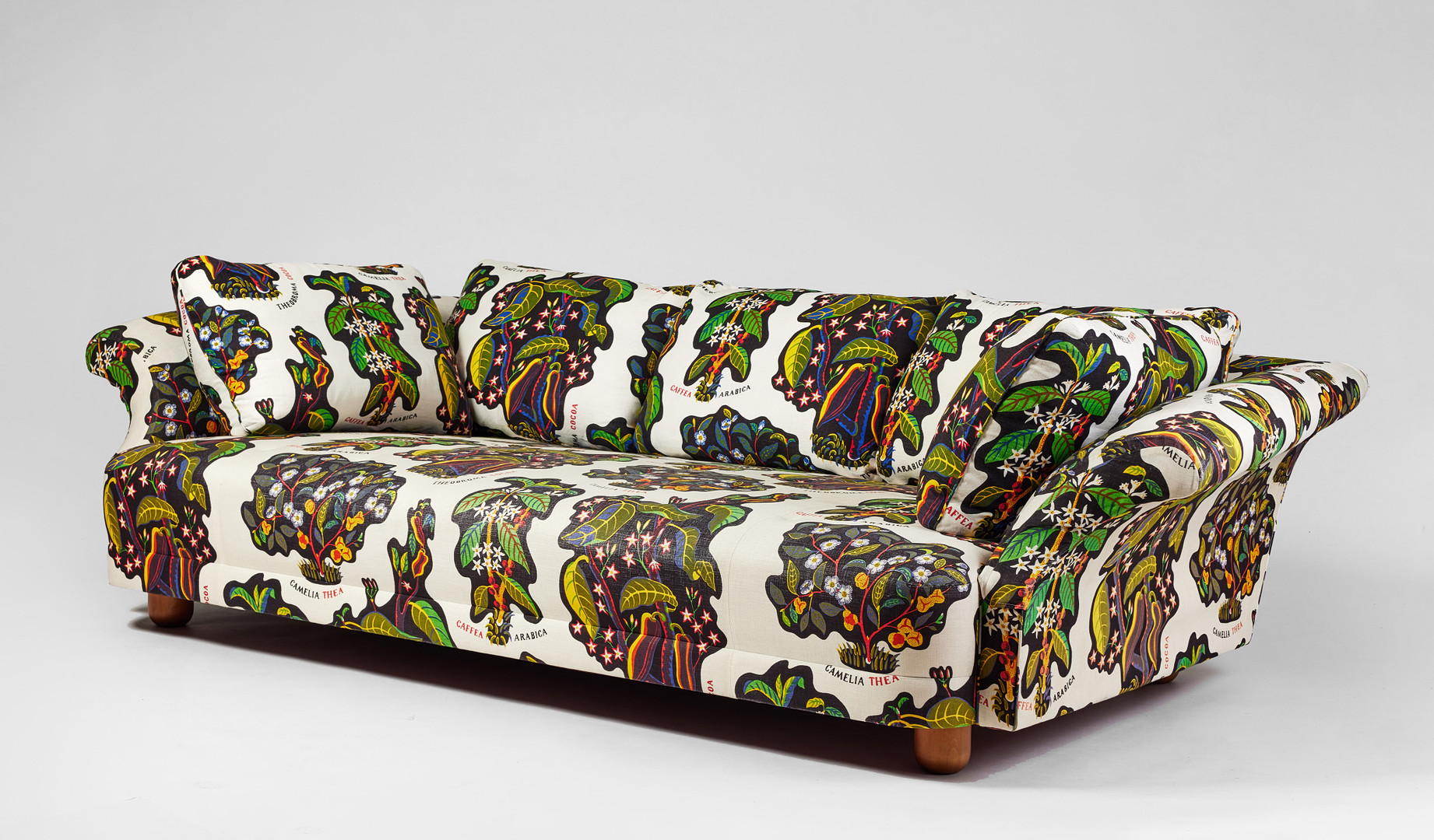JOSEF FRANK. “Liljevalchssoffan“, soffa, Svenskt Tenn, formgiven 1934, stoppad sits, lösa ryggkuddar, klädd i Josef Frank-kretongen