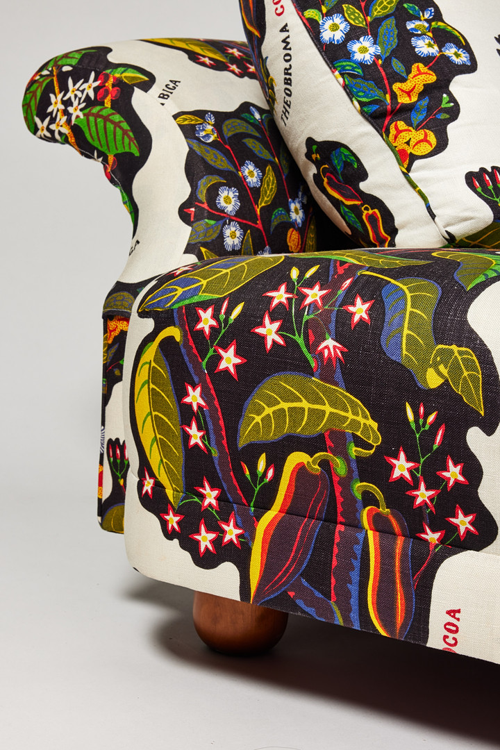 JOSEF FRANK. “Liljevalchssoffan“, soffa, Svenskt Tenn, formgiven 1934, stoppad sits, lösa ryggkuddar, klädd i Josef Frank-kretongen
