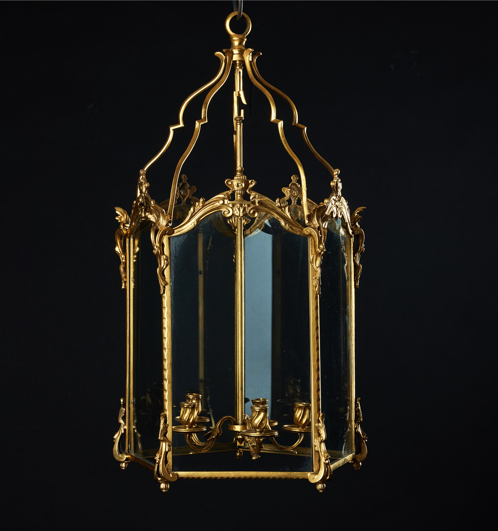 LYKTA, Louis XV-stil, Frankrike 1800-talets andra hälft, förgylld brons, för fem ljus.