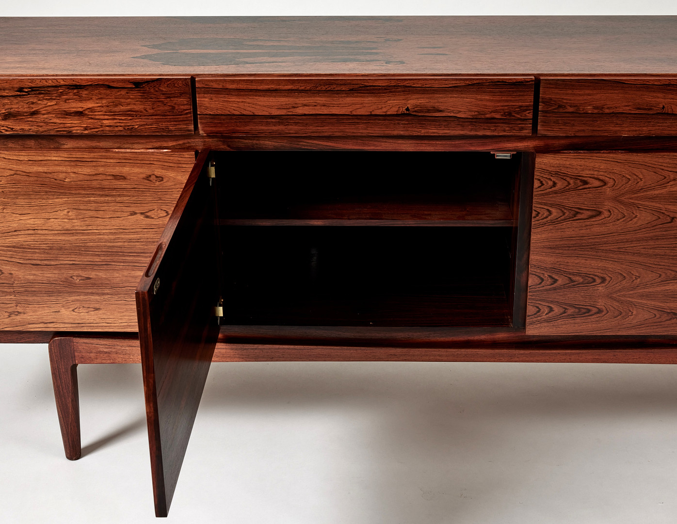 IB KOFOD-LARSEN. Sideboard, Faarup Möbelfabrik, Danmark 1960-tal, jakaranda.