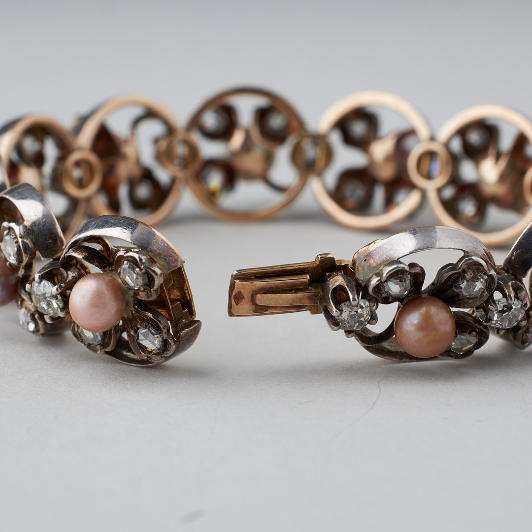 ARMBAND, odlade pärlor, diamanter, 18K guld, silver, Frankrike.
