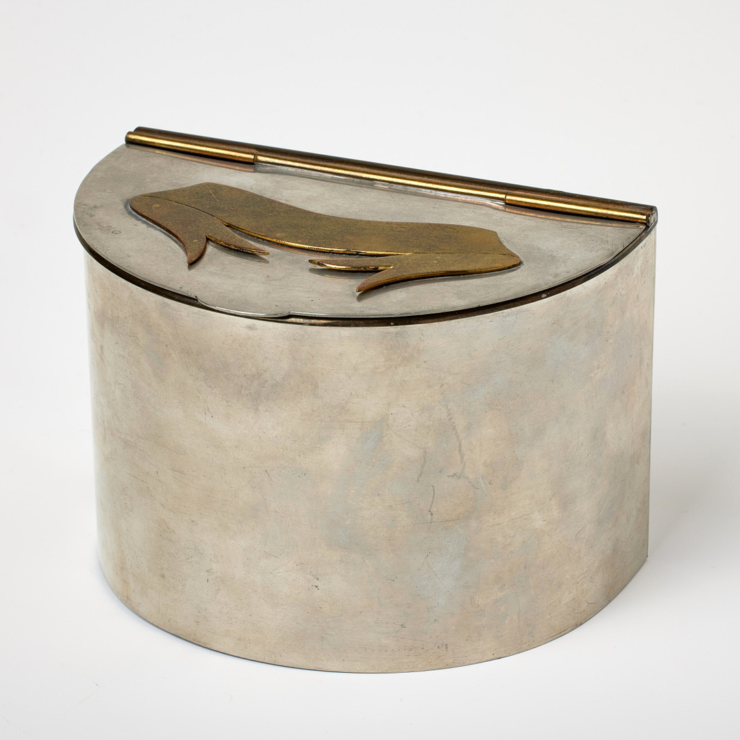 ESTRID ERICSON. Skrin med lock, Firma Svenskt Tenn, Stockholm 1967.