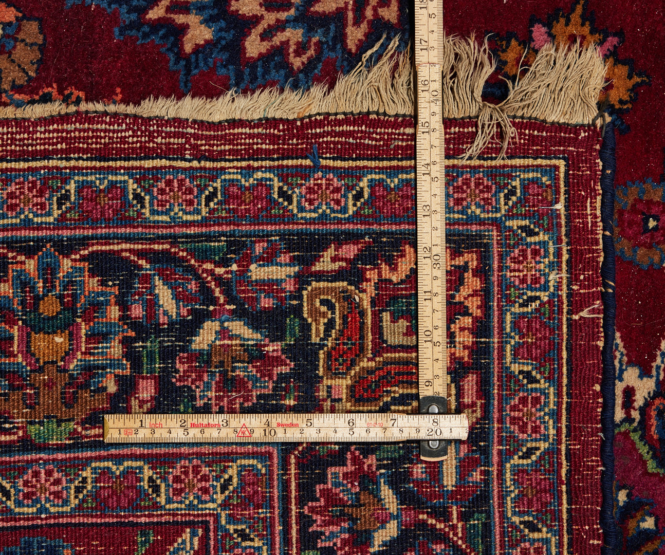 ORIENTMATTA, Mashad, semiantik, signerad Saber,462 x 157 cm.