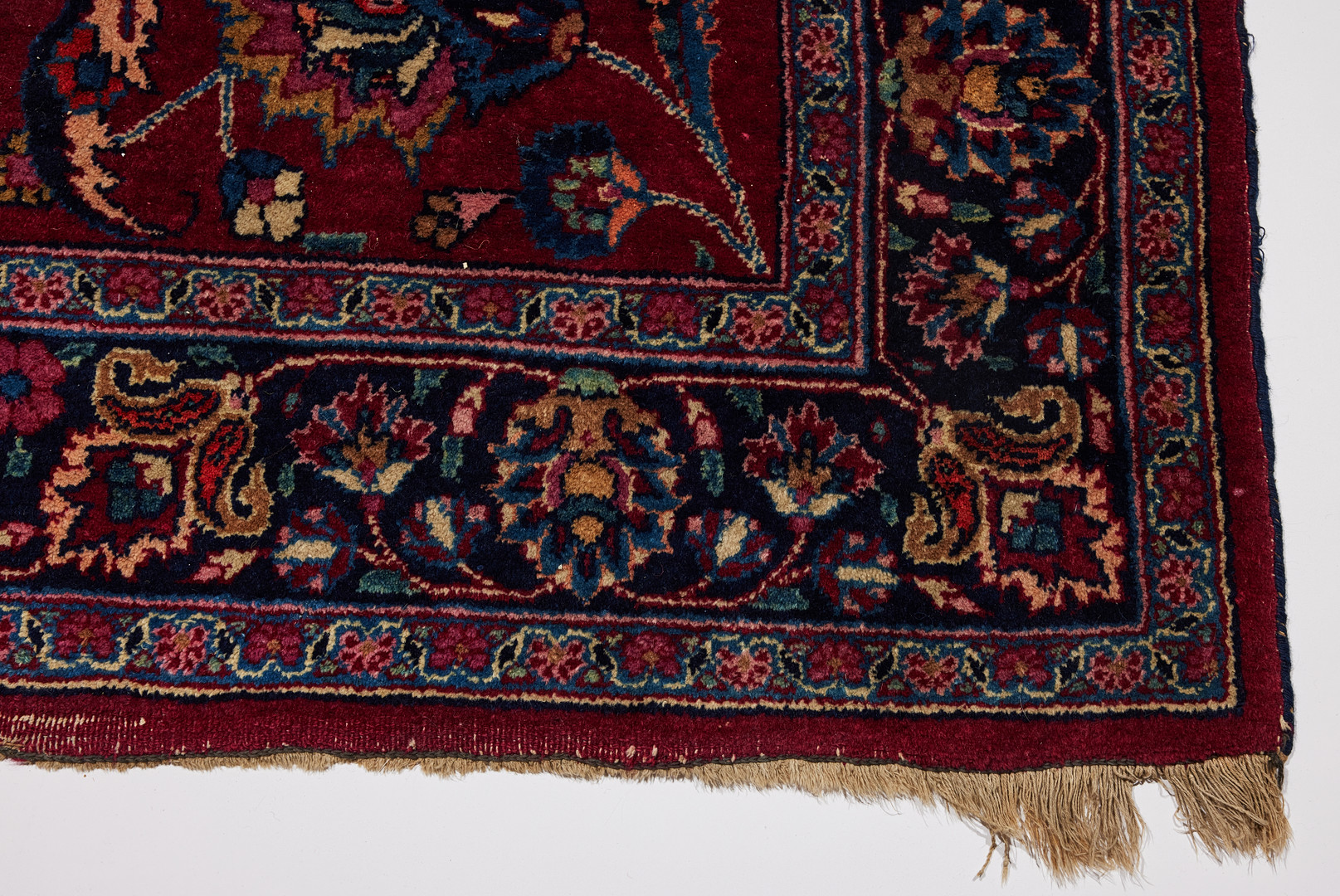 ORIENTMATTA, Mashad, semiantik, signerad Saber,462 x 157 cm.