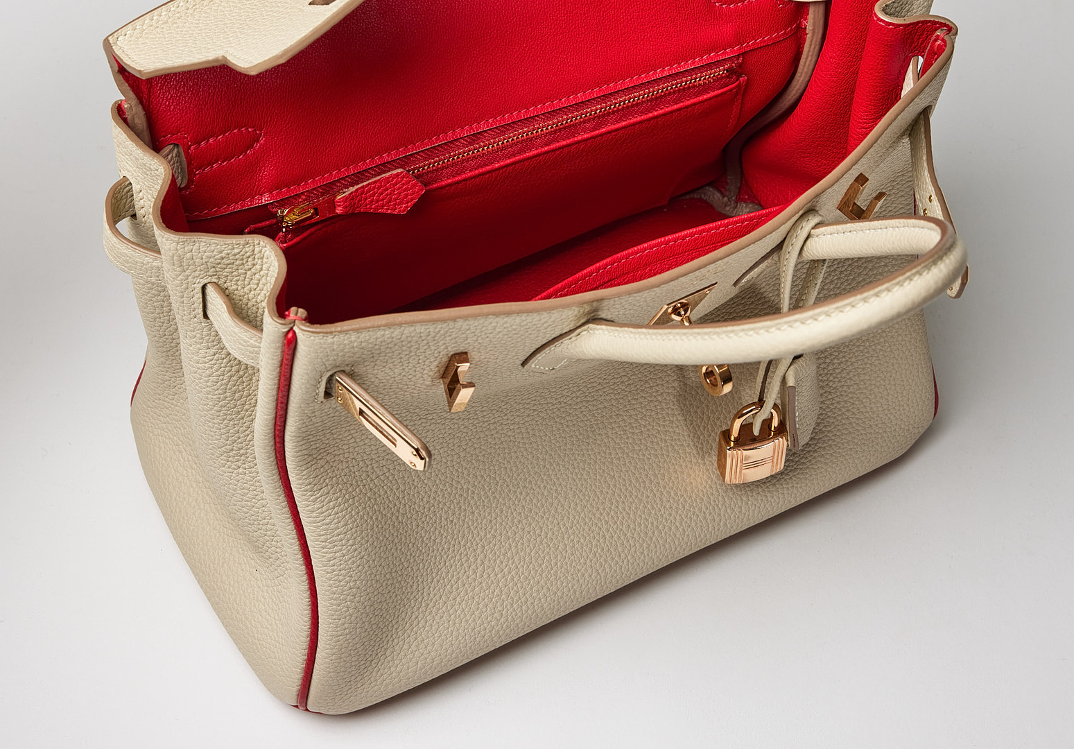 HERMÈS,