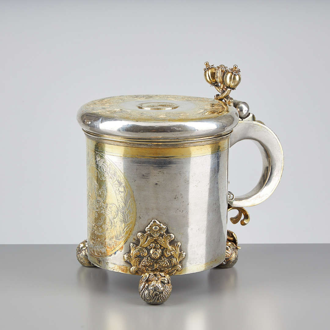 DRYCKESKANNA, silver, sannolikt Baltikum 1600-talets slut / 1700-talets början, omstämplad i Moskva 1755.