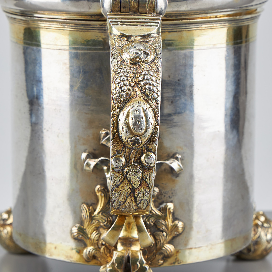 DRYCKESKANNA, silver, sannolikt Baltikum 1600-talets slut / 1700-talets början, omstämplad i Moskva 1755.