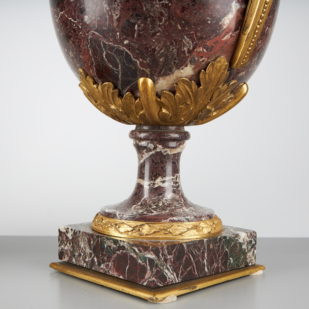URNOR, ett par, breccia, 1800-talets andra hälft.