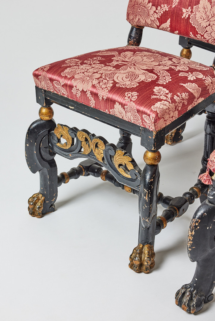 STOLAR FRÅN GEDDEHOLM, två par, karolinsk barock, Sverige omkring år 1700, träskuren dekor.