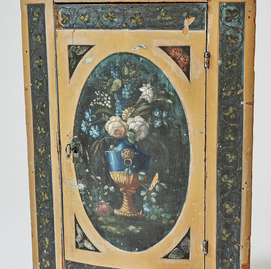 HÖRNSKÅP, gustavianskt, 1700-talets slut/omkring 1800.