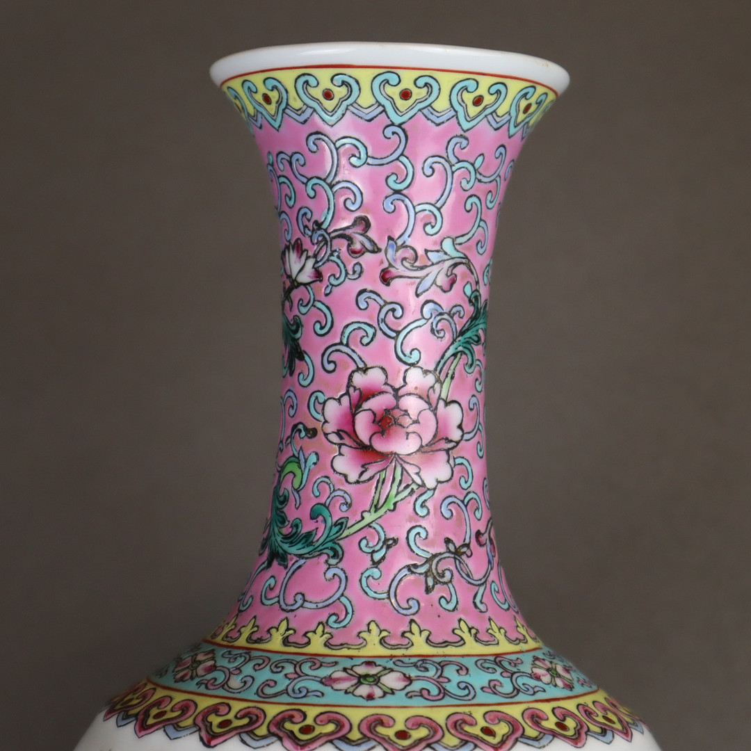 VASE - China 20.Jh., Porzellan.