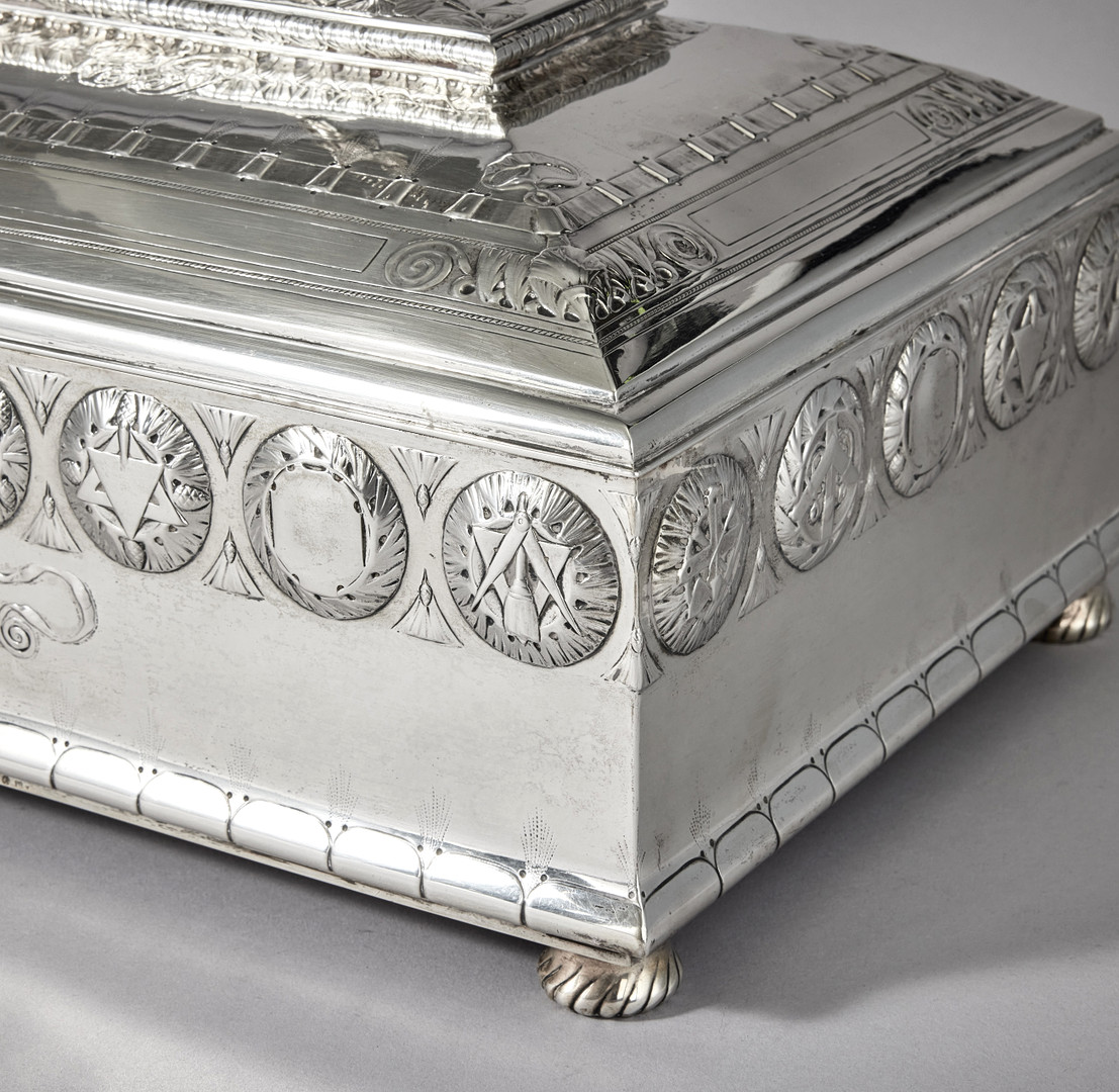 CG HALLBERG. Praktskrin, silver, Stockholm 1909. Jugend.