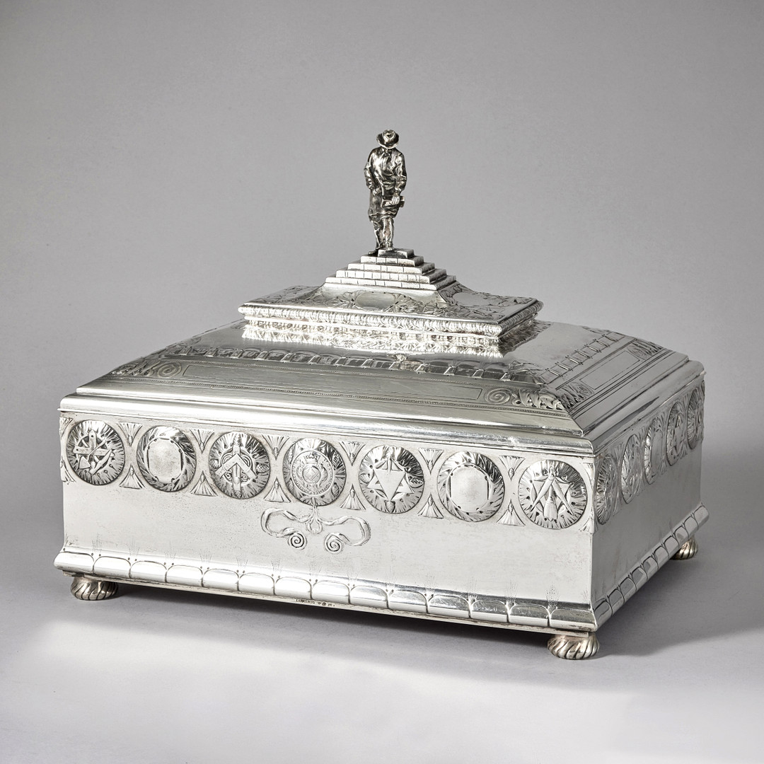 CG HALLBERG. Praktskrin, silver, Stockholm 1909. Jugend.