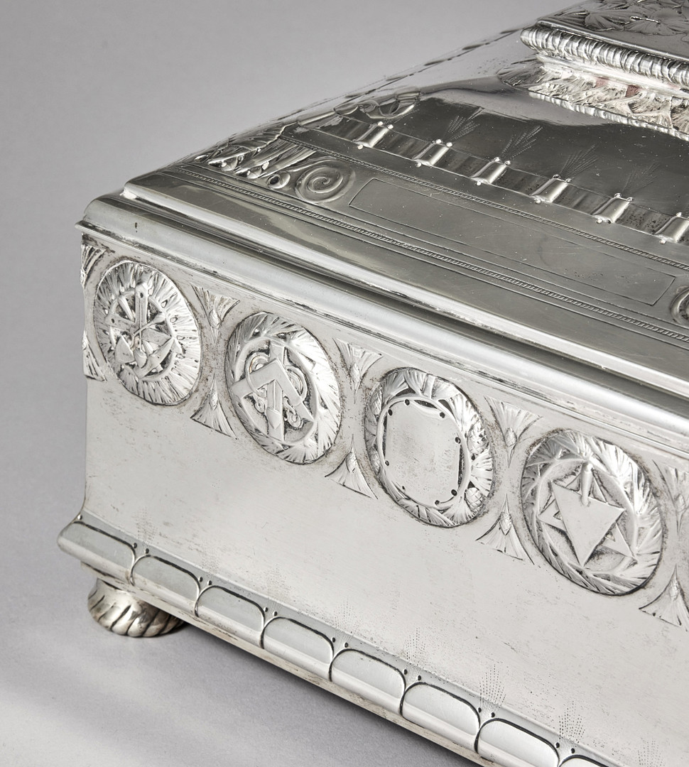 CG HALLBERG. Praktskrin, silver, Stockholm 1909. Jugend.