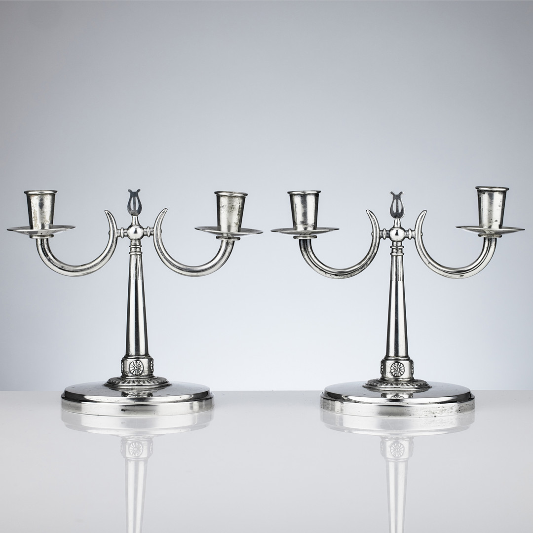 CG HALLBERG. Kandelabrar för två ljus, ett par lika, silver, Stockholm 1929-1936. Swedish Grace.