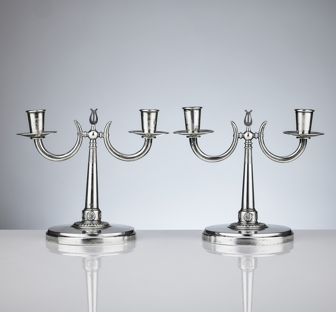 CG HALLBERG. Kandelabrar för två ljus, ett par lika, silver, Stockholm 1929-1936. Swedish Grace.
