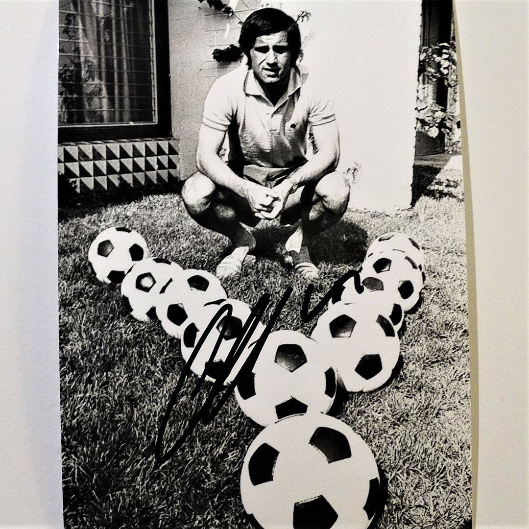 GERD MULLER BAYERN MUNICH HAND SIGNED AUTOGRAPH PHOTO