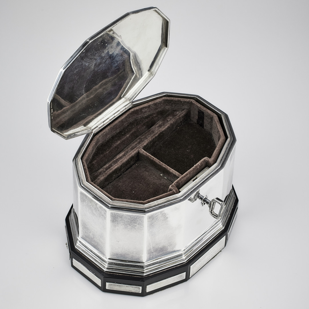 ATELIER BORGILA. Smyckesskrin, sterlingsilver, Stockholm 1932.