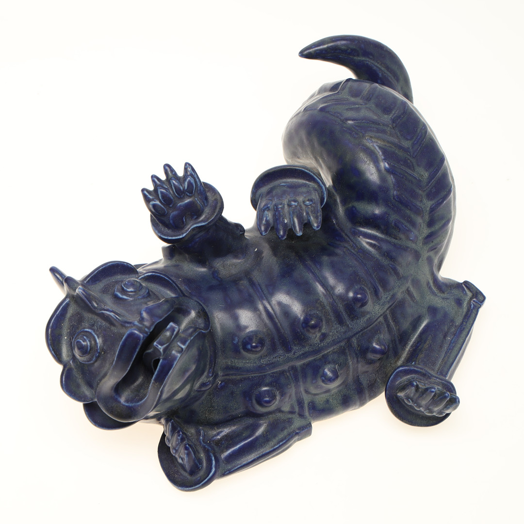 WILHELM KÅGE. Drakmamma, Gustavsberg, 1939, stengods.