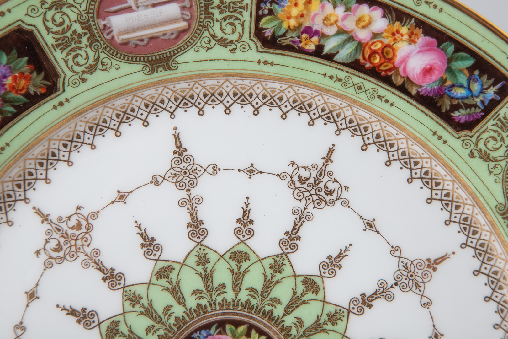 Zwei Paar Teller aus einem Prunk-Service ´DU CHÂTEAU D'EU, POUR LA TABLE DU ROI LOUIS-PHILIPPE `,Sèvres, 1844/46/47.