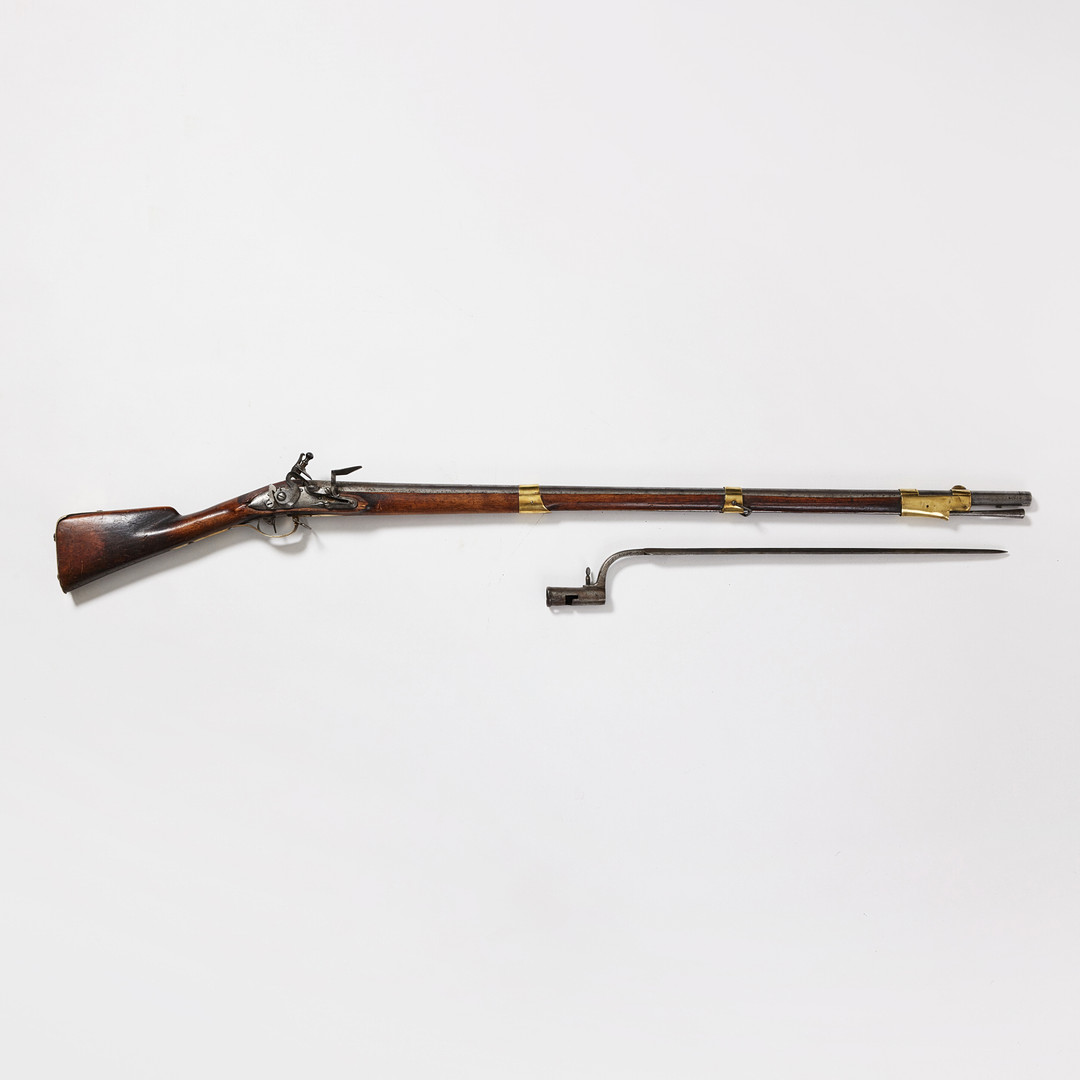 FLINTLÅSGEVÄR, svenskt, m/1775, infanterigevär för manskap, med bajonett.