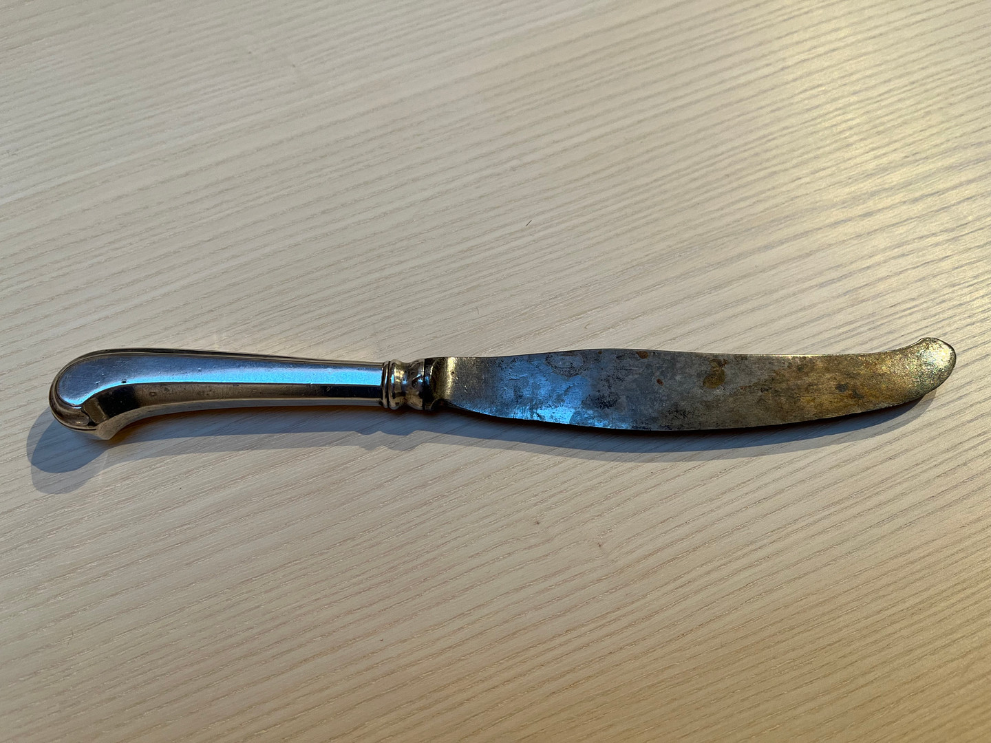 KNIVAR, ett par+en udda, silver, ostämplade. Rokoko.