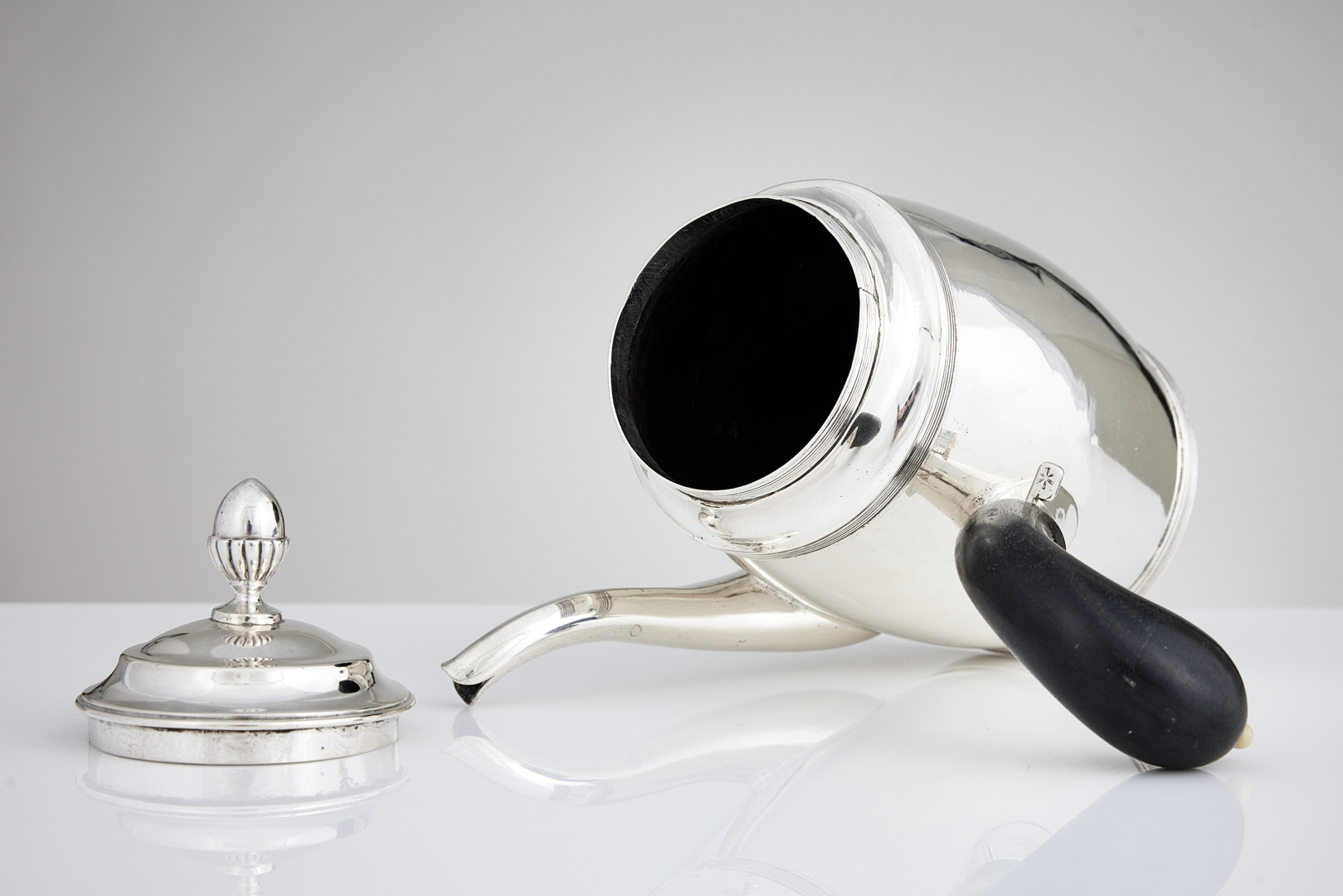 JOHAN FREDRIK BJÖRNSTEDT. Mockakanna, silver, Stockholm 1814. Sengustaviansk.