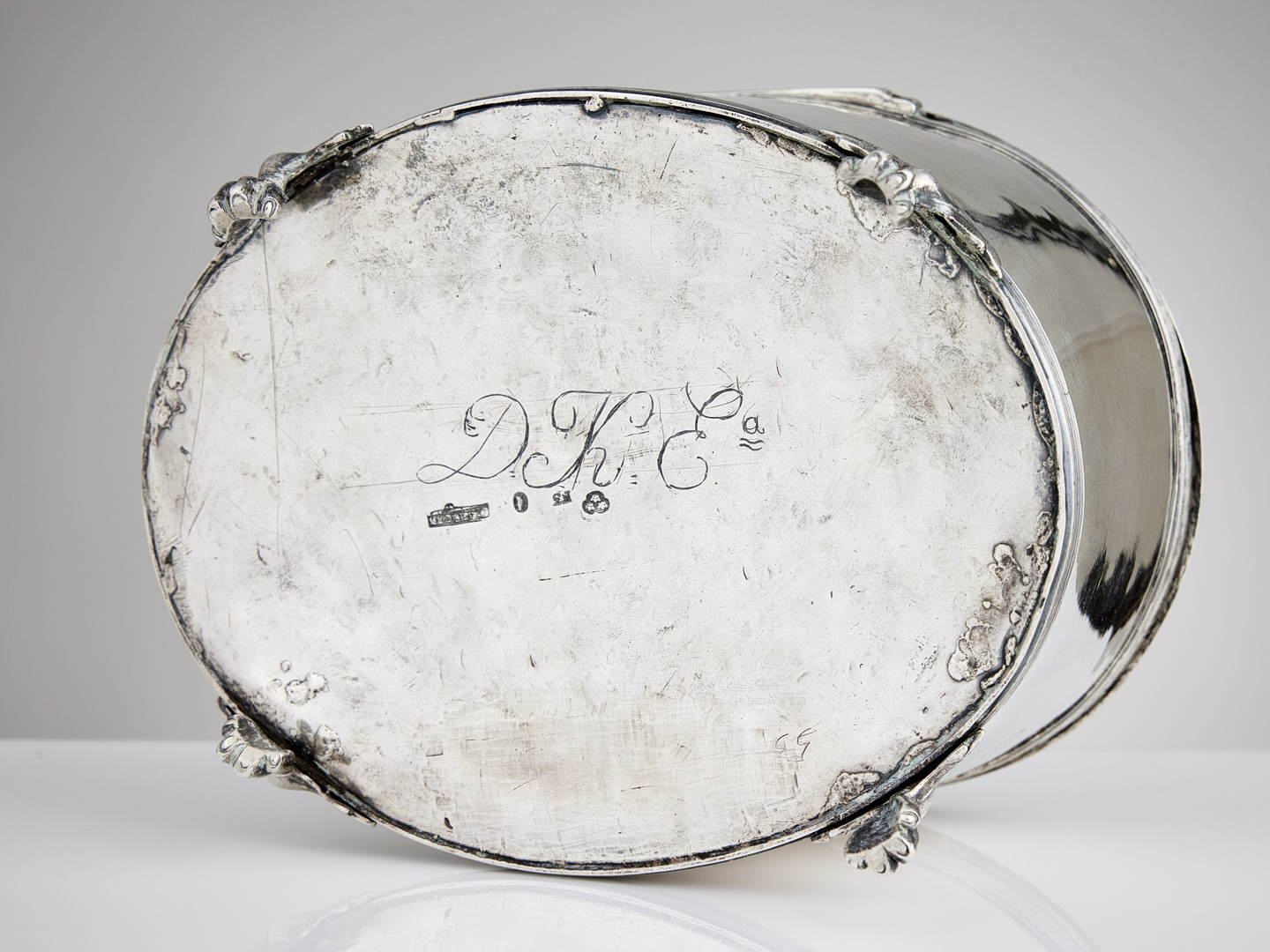 PETTER ADOLF SJÖBERG. Sockerskrin, silver, Stockholm 1812. Sengustavianskt.