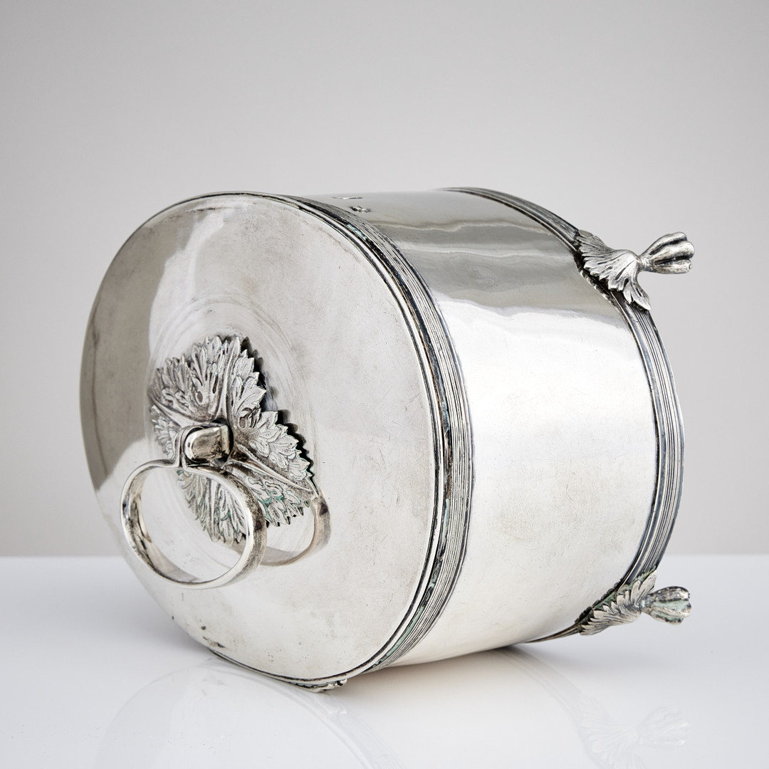 PETTER ADOLF SJÖBERG. Sockerskrin, silver, Stockholm 1812. Sengustavianskt.