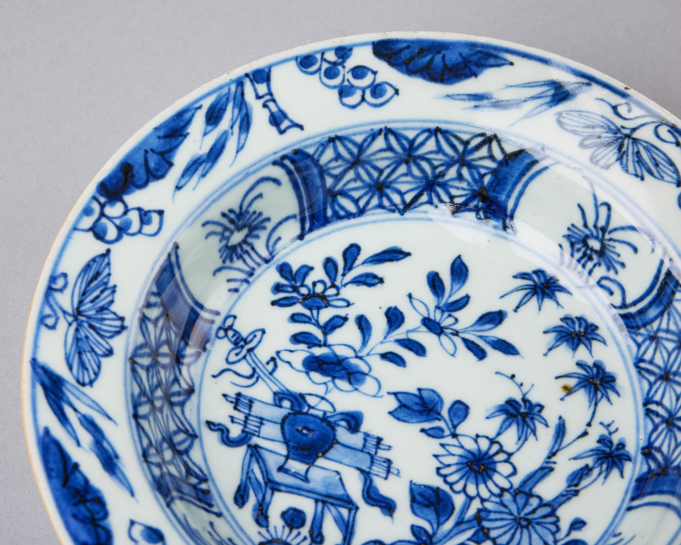 BÄRTALLRIKAR, åtta stycken, porslin, Kina, Qianlong (1736-1795).