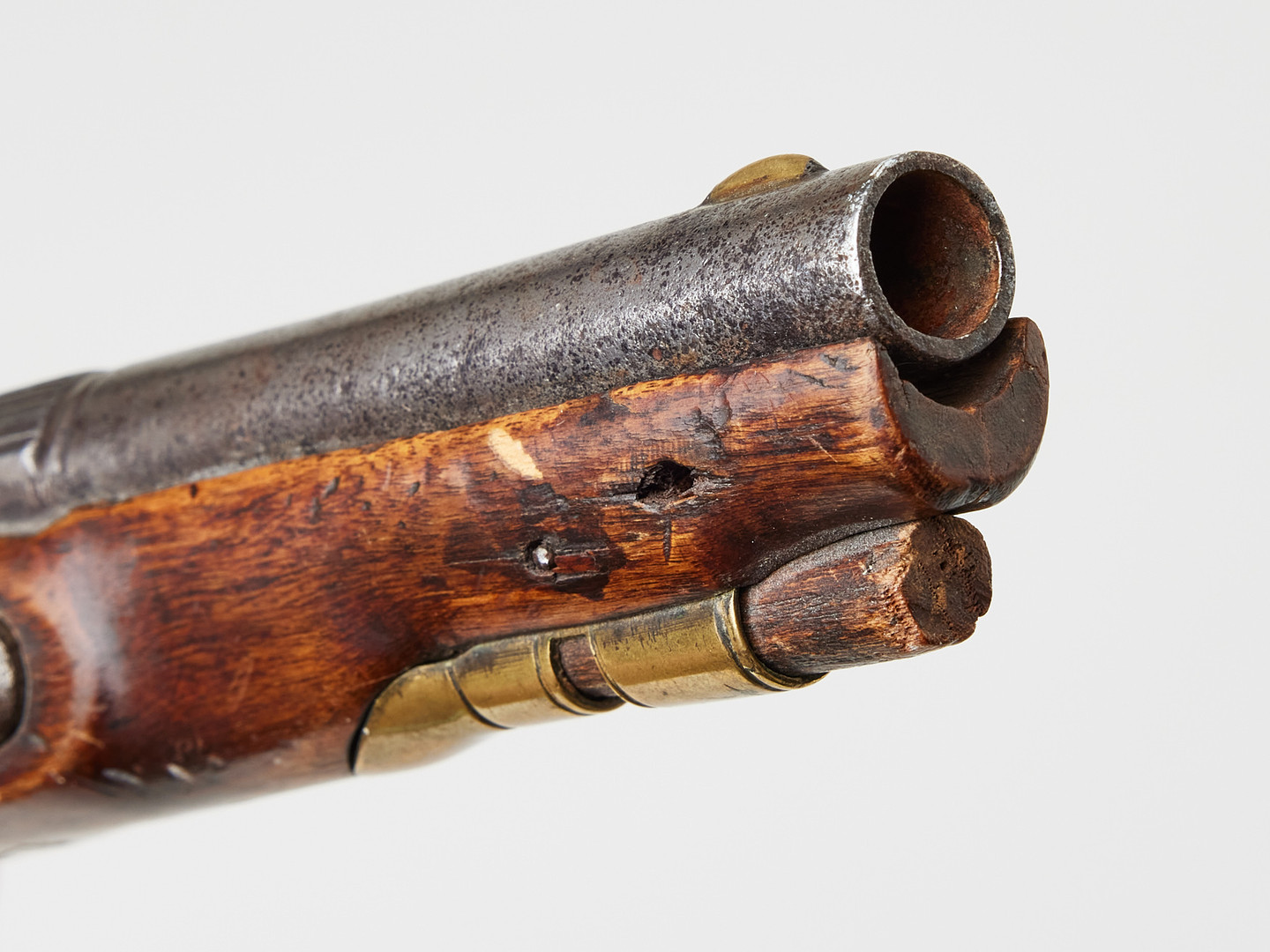FLINTLÅSPISTOL, faktoriarbete, sannolikt Husqvarna, sent 1700-tal/tidigt 1800-tal.