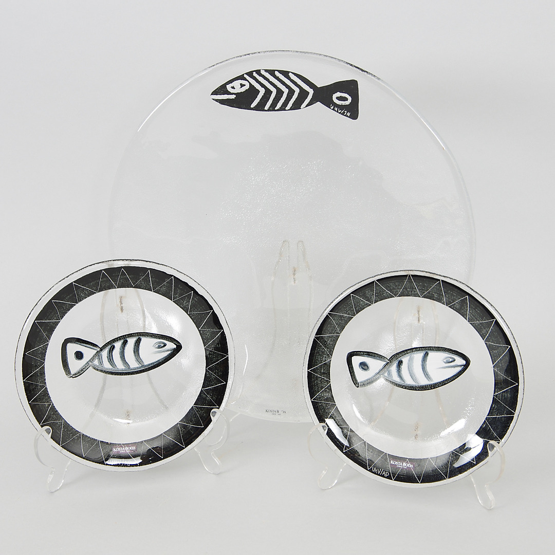 Images for 324902. PLATE AND 2 PLATES, glass with fish decoration